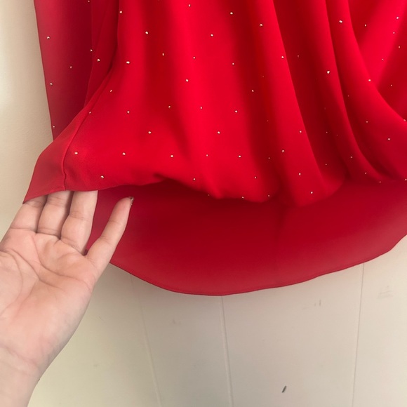 INC, size 4, red sparkly, v neck, criss cross long sleeve blouse, light weight - Picture 6 of 9